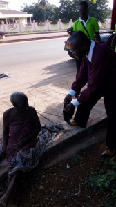 Dr-Ankamah-Feeding-the -homelessGhana-Missions-2016IMG 2389     